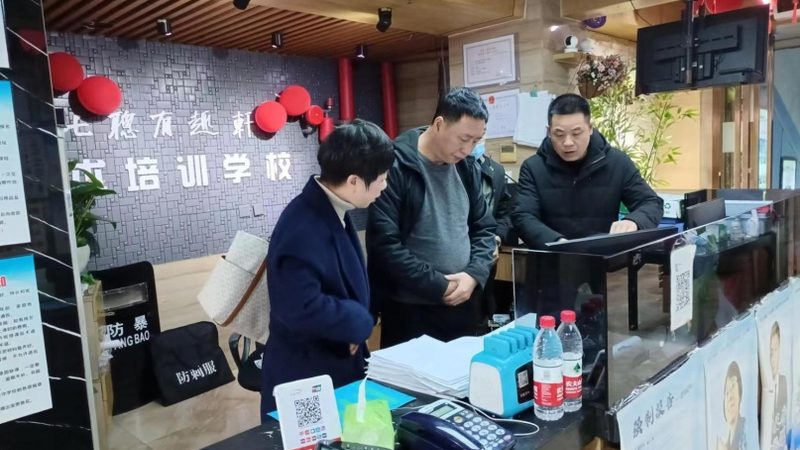 以下是一些热门专业的备考资料推荐：